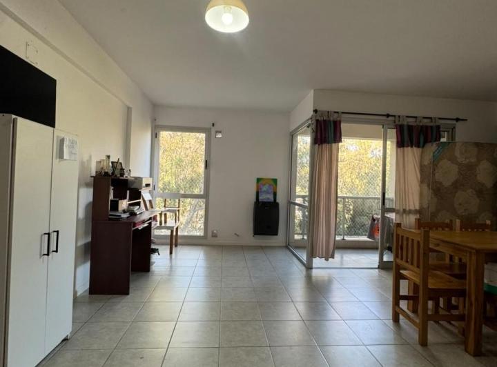 Departamento · 1m² · 5 Ambientes · 1 Cochera
