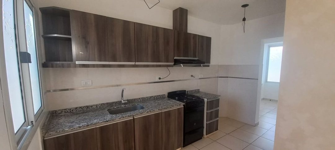 Departamento alquiler 2 dorm. 1° piso, cochera