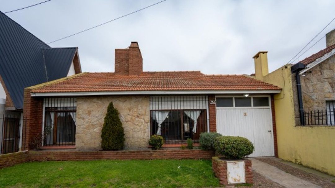 CHALET 3 AMBIENTES + CHINCHO+ PARQUE APTO CREDITO