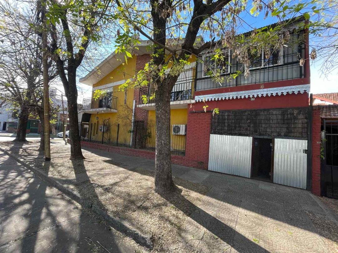PH 4 AMBIENTES COCHERA QUINCHO LAVADERO BALCON
