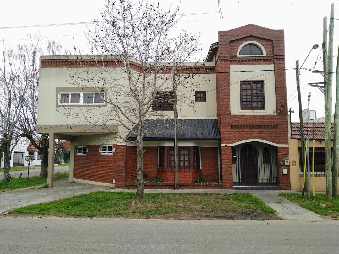 CASA EN ALQUILER EN CITY BELL