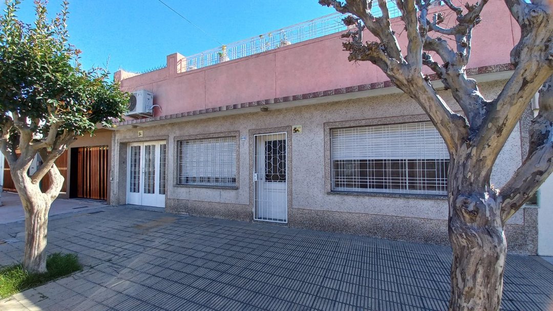 VENTA CASA 3 AMBIENTES VILLA BOSCH PATIO TERRAZA