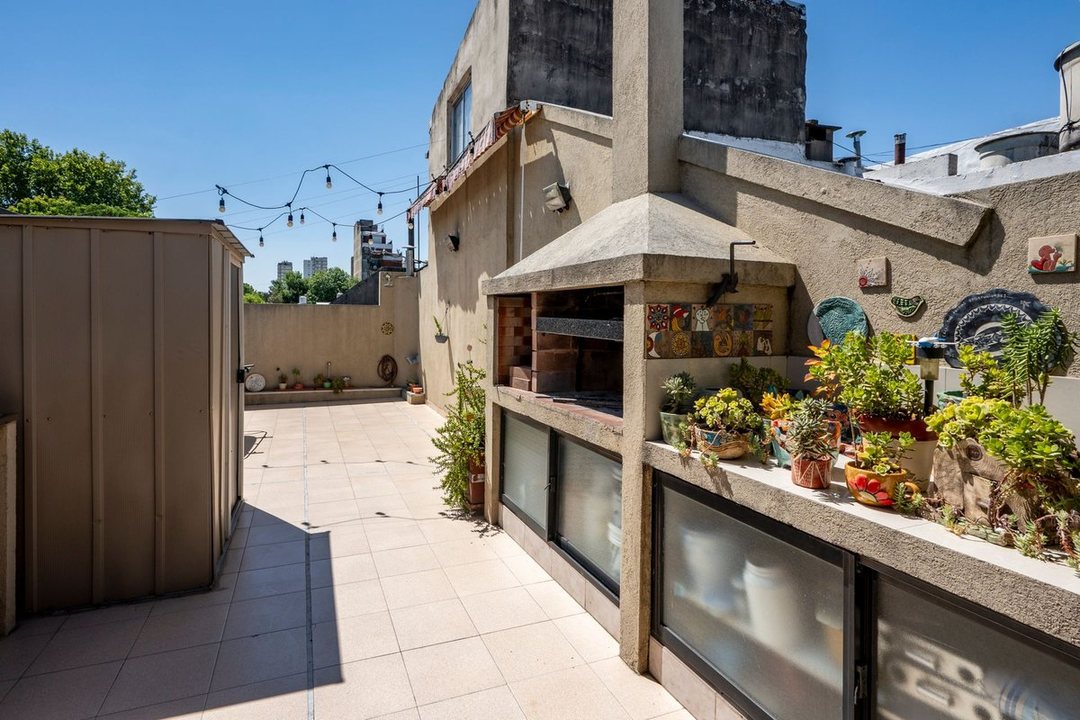 DUPLEX 4 AMB CON TERRAZA Y PARRILLA – FLORESTA