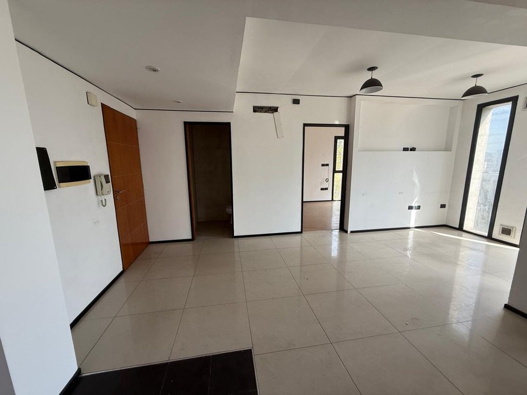 VENTA DEPARTAMENTO 3 AMBIENTES CON COCHERA MORENO