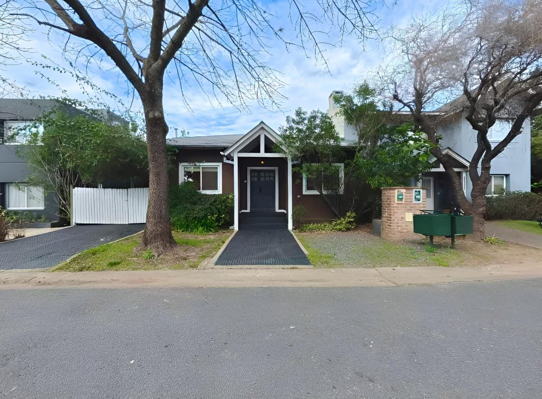Casa en alquiler en Barrio El Jacaranda Tigre