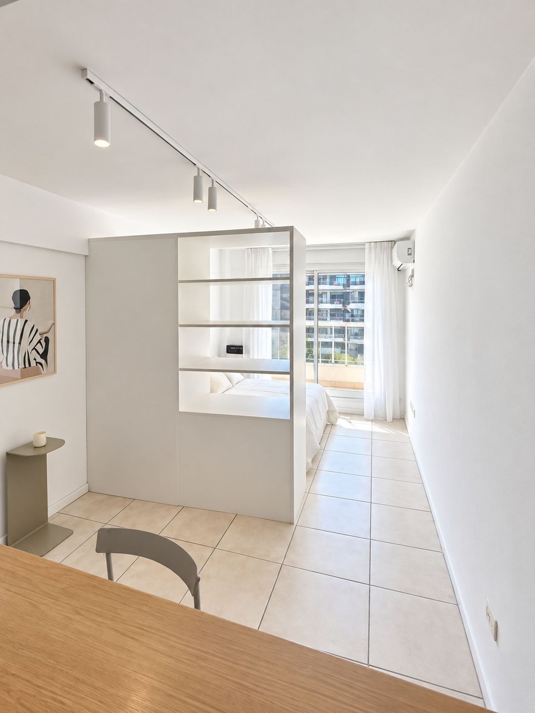 VENTA MONOAMBIENTE AMOBLADO AL FRENTE