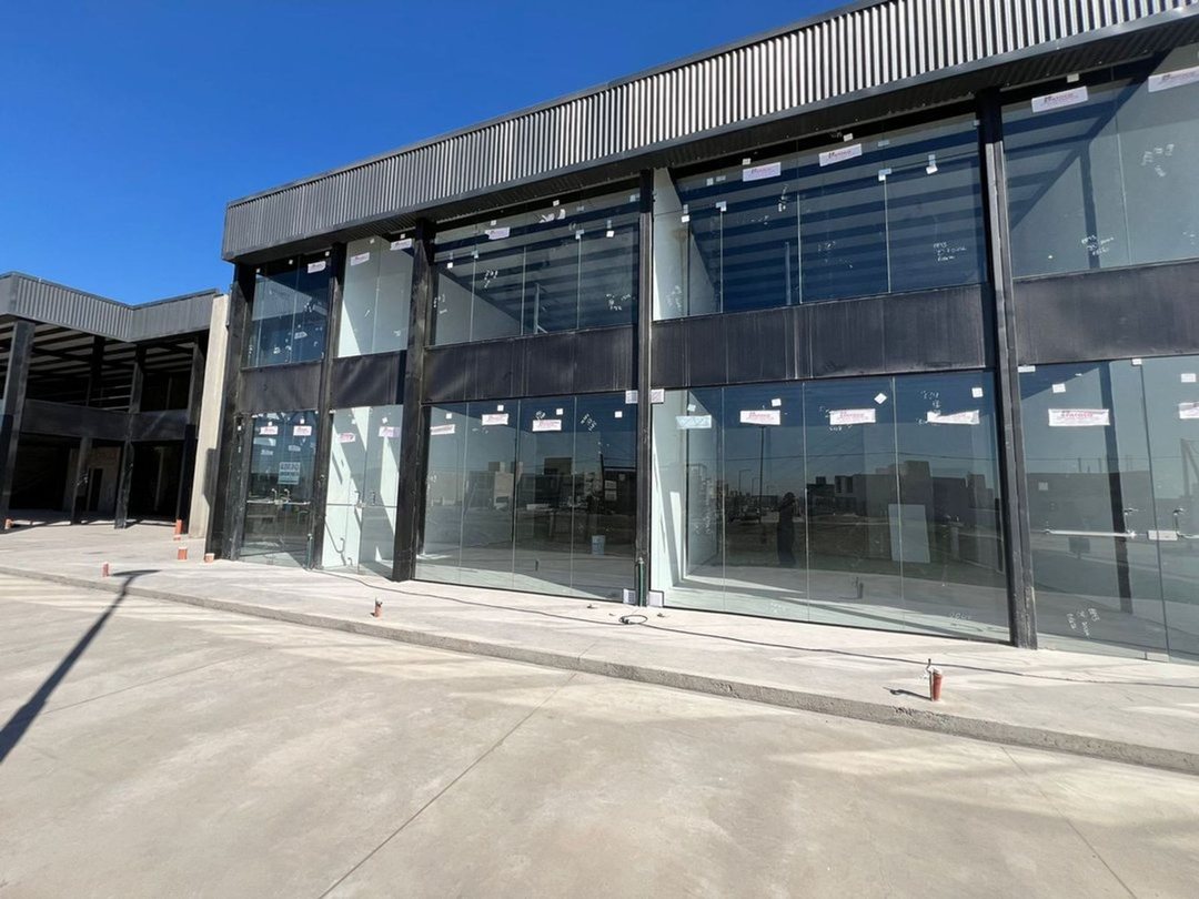 Local en venta Docta Urbanizacion sobre Avenida