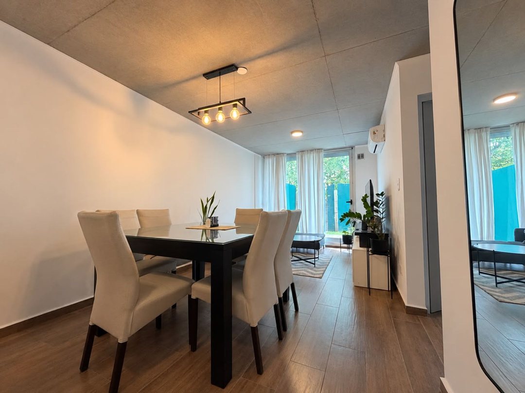 VENTA/DEPARTAMENTO/1 DORMITORIO/COCHERA/SERVICIOS.