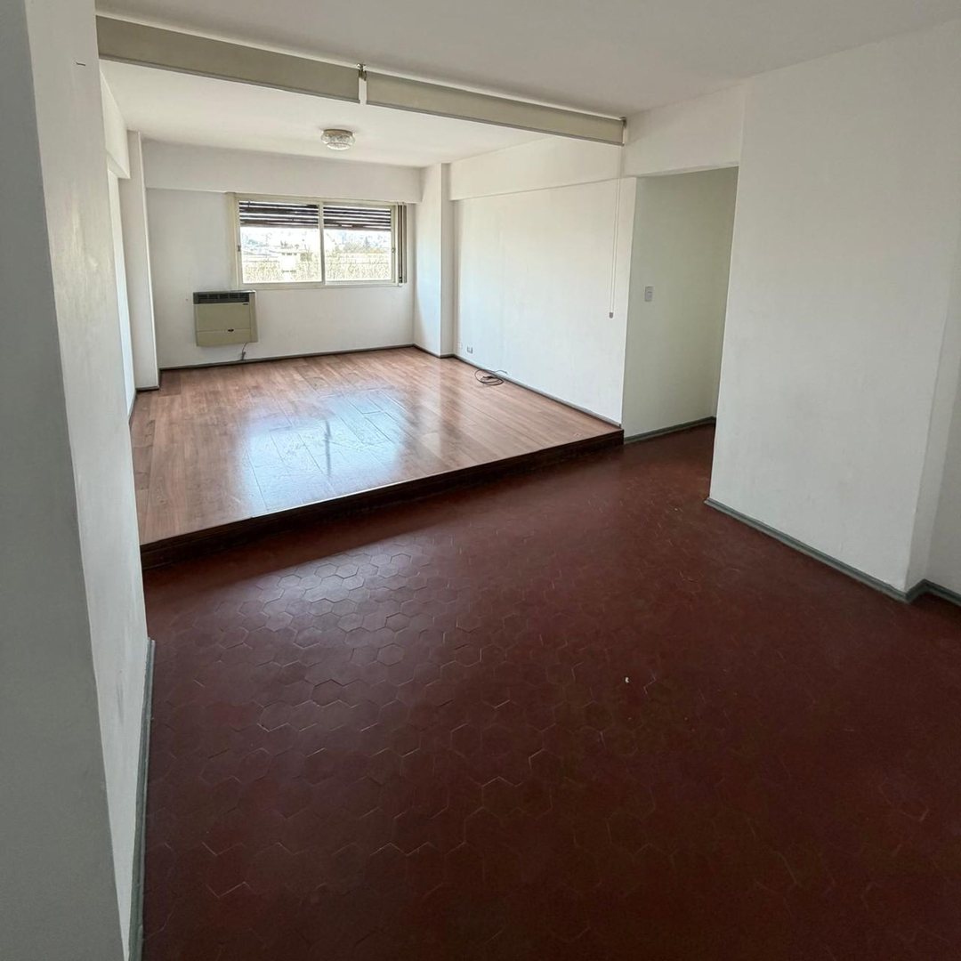 Aquiler  departamento 4 ambientes  FLORESTA