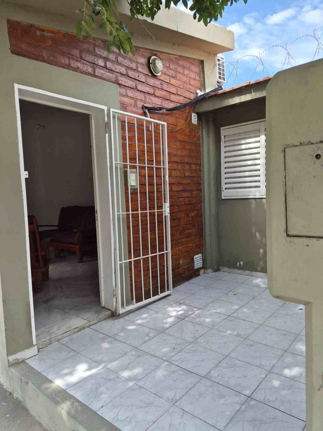 Amplia casa 3 dormitorios, Zona Sur - SL Capital