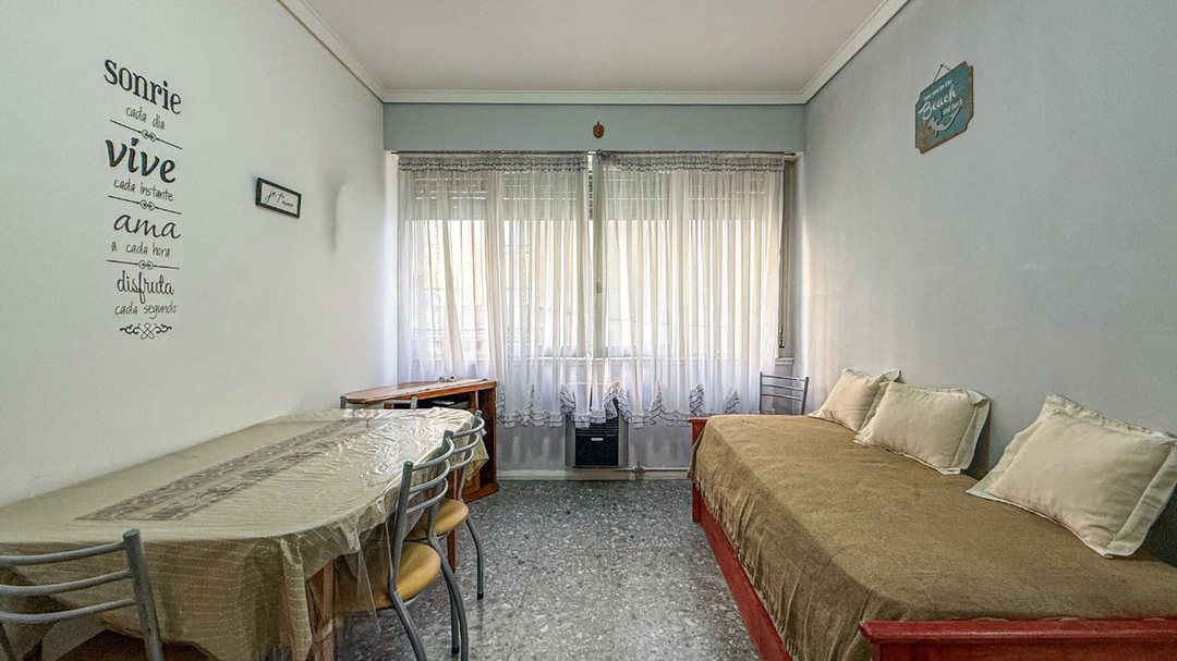 VENTA DEPARTAMENTO 2 AMBIENTES CENTRO LUMINOSO