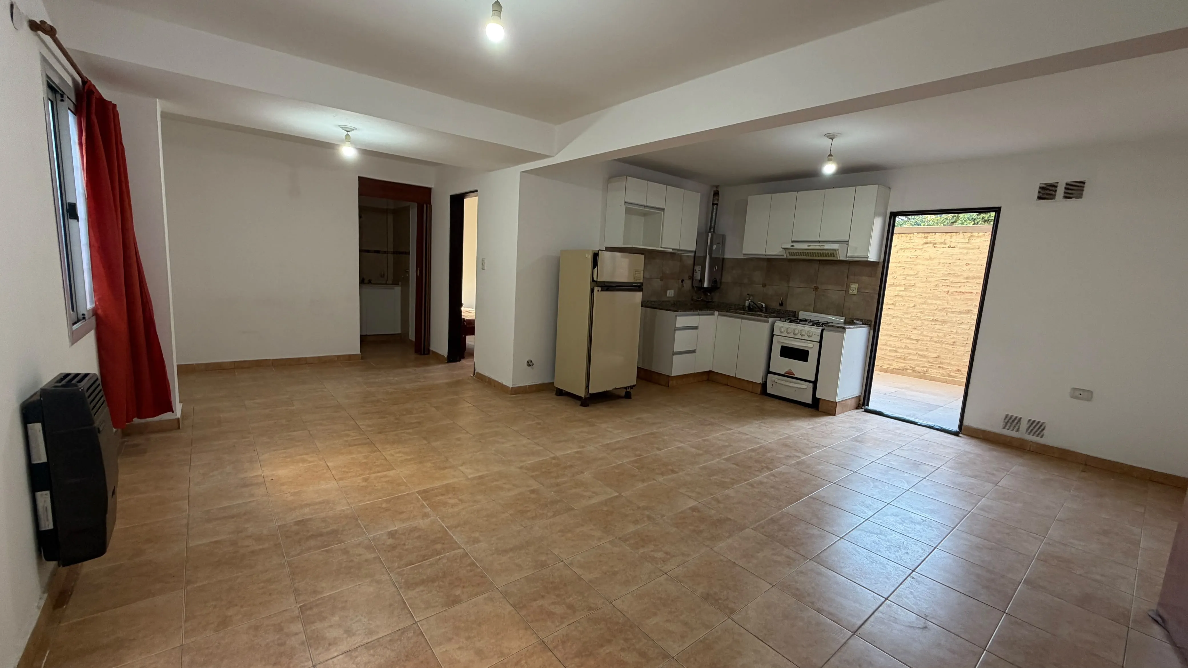 ALQUILER | DEPARTAMENTO 1 DORMITORIO – PLANTA BAJA, DOS PATIOS EXCLUSIVOS- BARRIO GENERAL PUEYRREDÓN