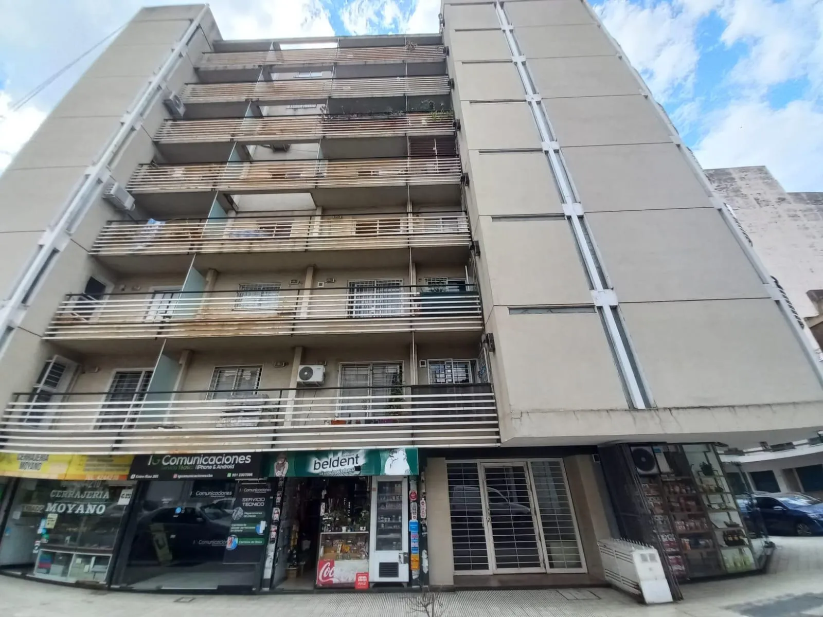 Departamento 1 dormitorio con balcón - Entre Rios 395