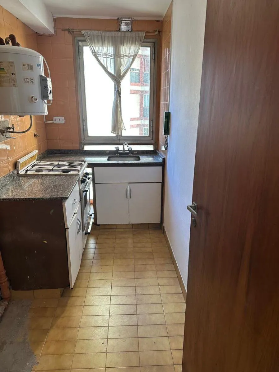 Departamento 1 Dormitorio en Alquiler Sobre Av Colón