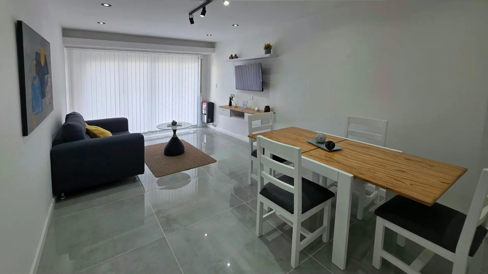 VENTA DEPTO 2 AMB CON ESPACIO DE GUARDADO BALCON