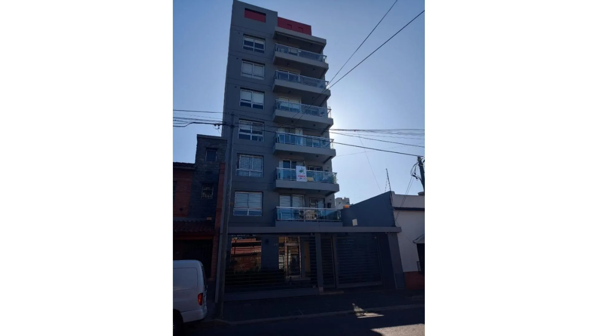 Piso 4 Amb c/cochera descubierta Brown 1013 Quilmes Este
