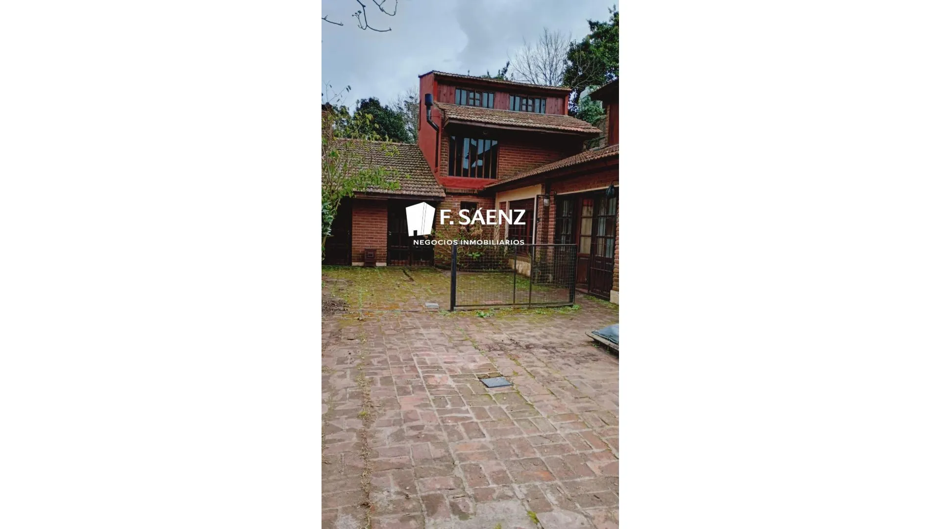 CASA DE 4 AMBIENTES EN VENTA – PARQUE CAMET