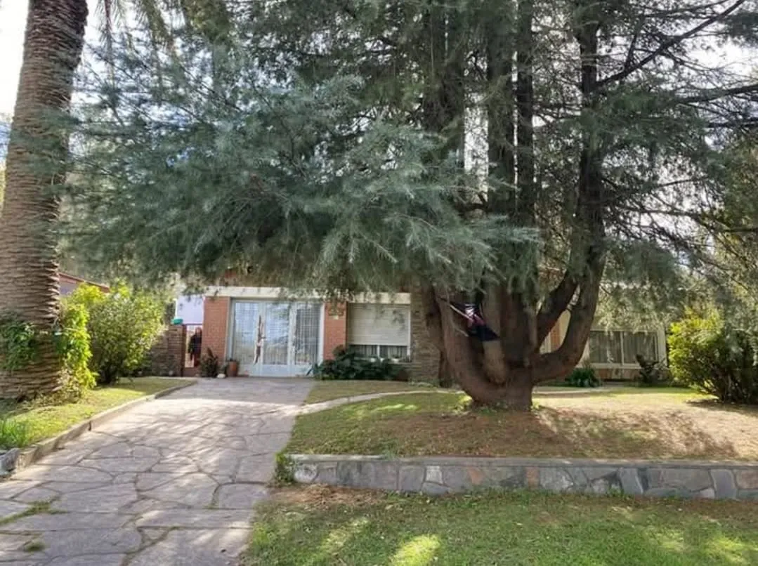 SE VENDE HERMOSA CASA EN OPORTUNIDAD VILLA GIARDINO 845 MTS LOTE