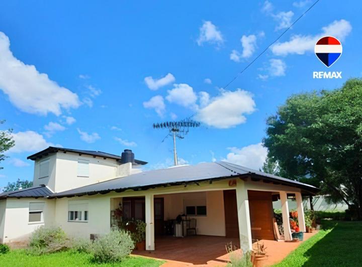 Casa · 130m² · 4 Ambientes · 1 Cochera