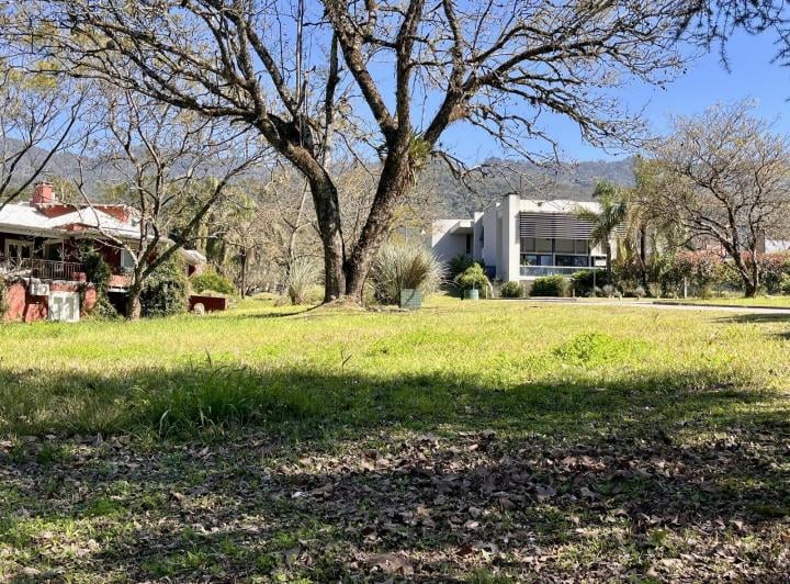 Terreno · 1644m²