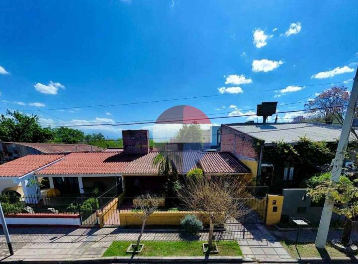Casa · 140m² · 5 Ambientes · 1 Cochera