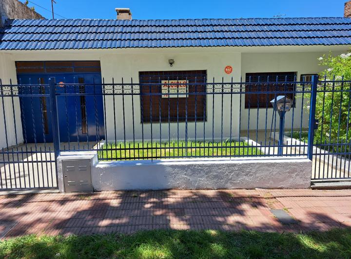 Casa · 150m² · 5 Ambientes · 2 Cocheras