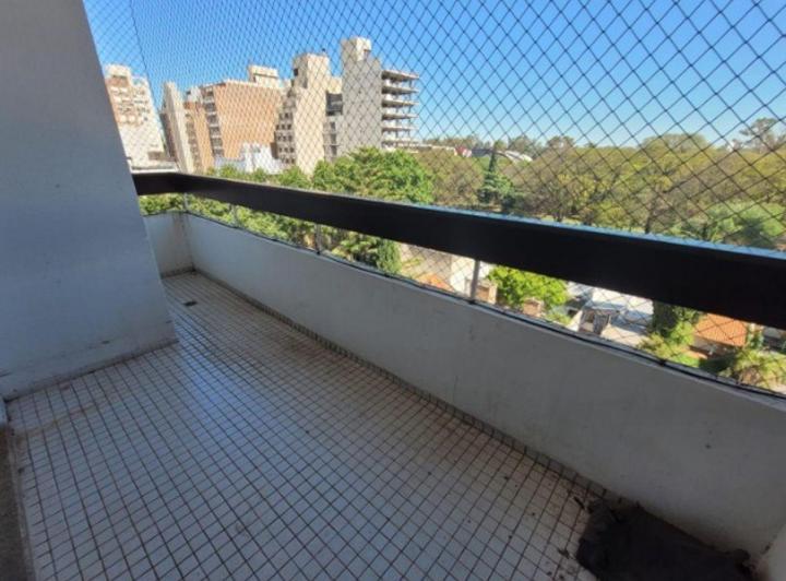 Departamento · 46m² · 4 Ambientes · 1 Cochera