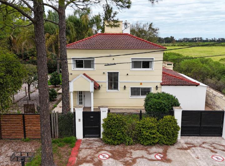 Local comercial · 972m² · 8 Ambientes
