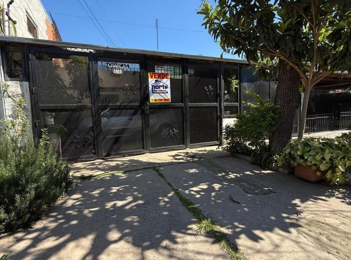 Casa · 181m² · 1 Cochera
