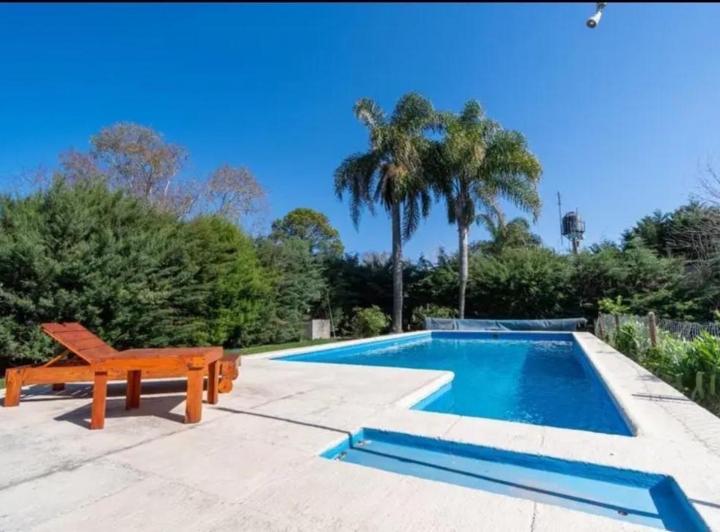 Casa · 60m² · 3 Ambientes · 2 Cocheras