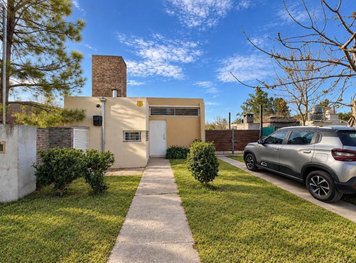 Casa · 70m² · 3 Ambientes · 1 Cochera