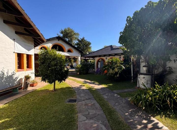 Casa · 385m² · 3 Dormitorios
