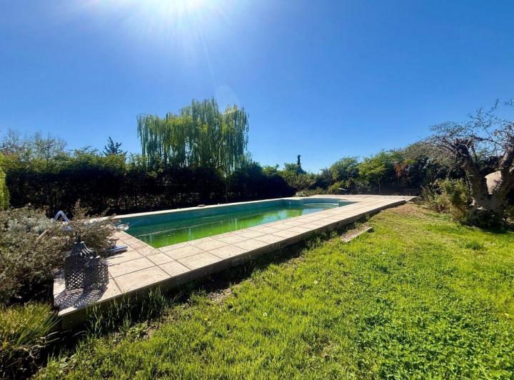Casa · 190m² · 5 Ambientes · 2 Cocheras