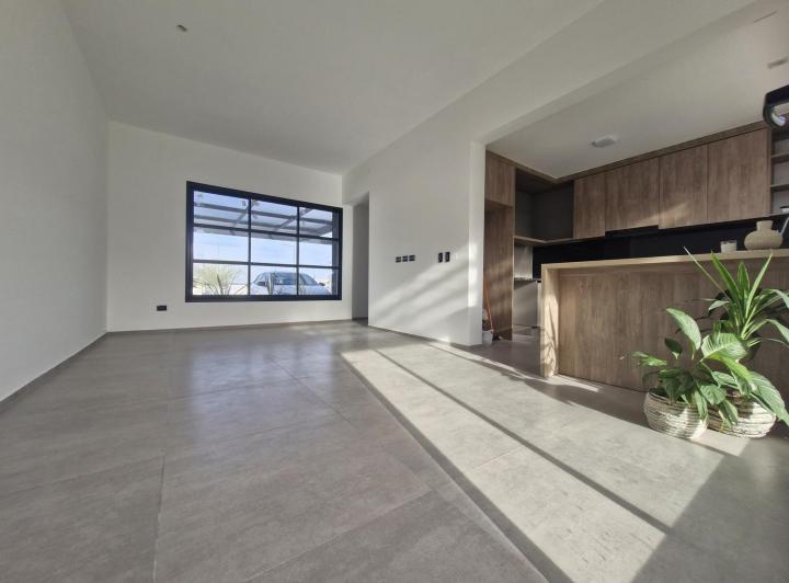 Casa · 90m² · 3 Ambientes · 2 Cocheras
