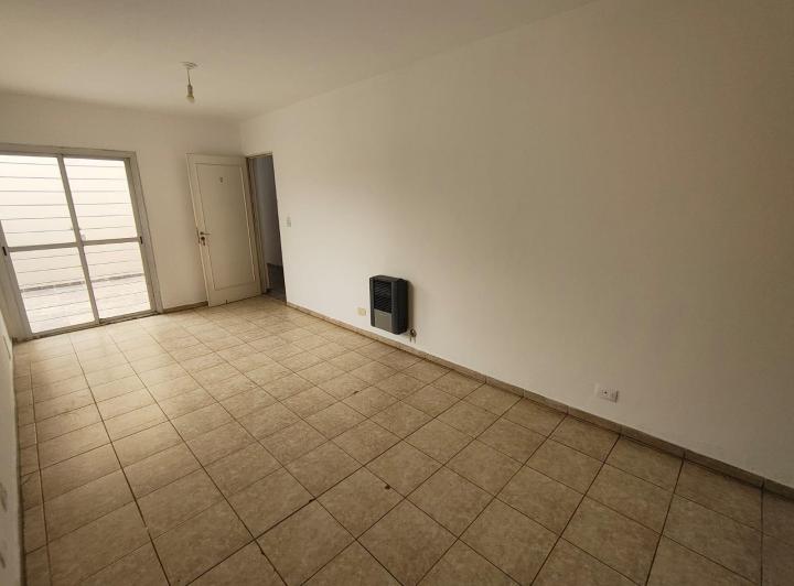 Departamento · 70m² · 5 Ambientes