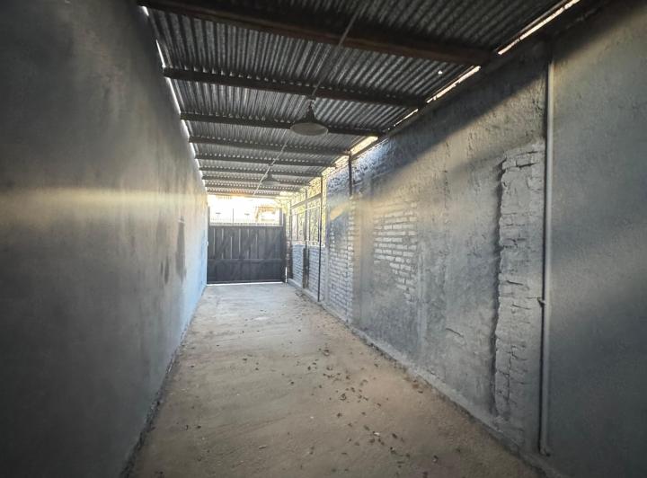 Bodega-Galpón · 180m² · 2 Ambientes