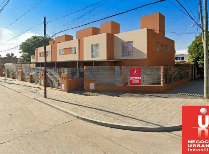 Casa · 100m² · 6 Ambientes · 1 Cochera