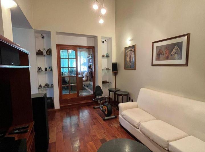 Casa · 250m² · 3 Dormitorios