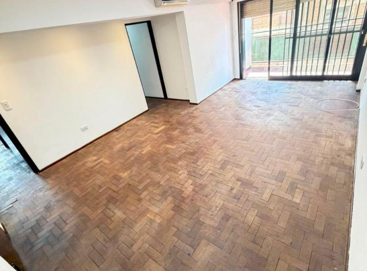 Departamento · 80m² · 8 Ambientes