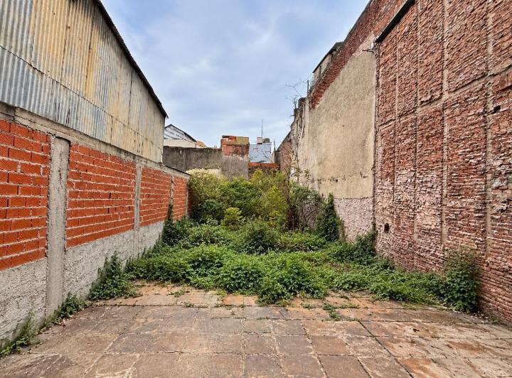 Terreno · 268m²