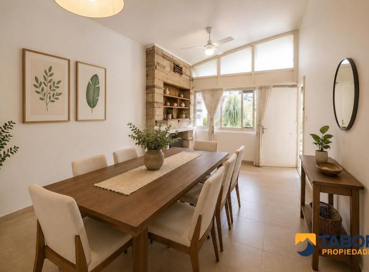 Casa · 258m² · 6 Ambientes · 2 Cocheras