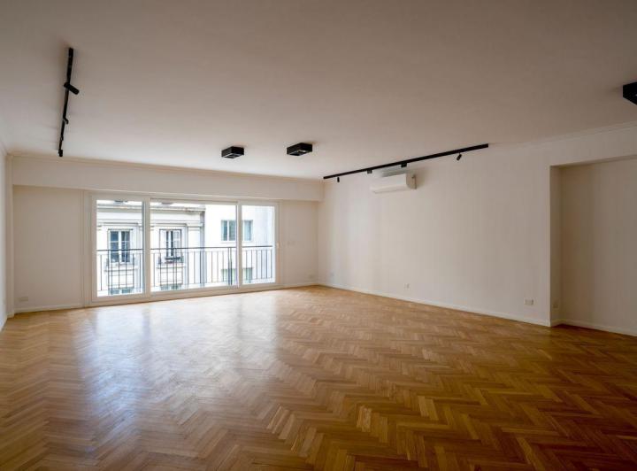 Departamento · 238m² · 4 Ambientes · 1 Cochera