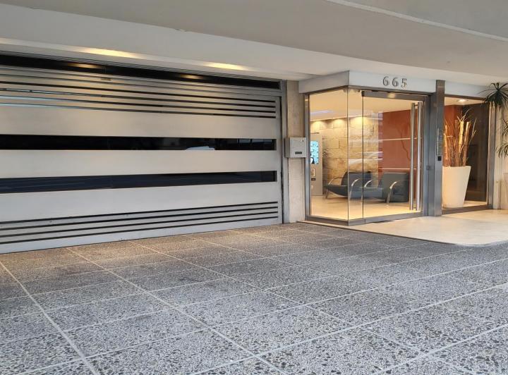 Departamento · 80m² · 4 Ambientes · 1 Cochera