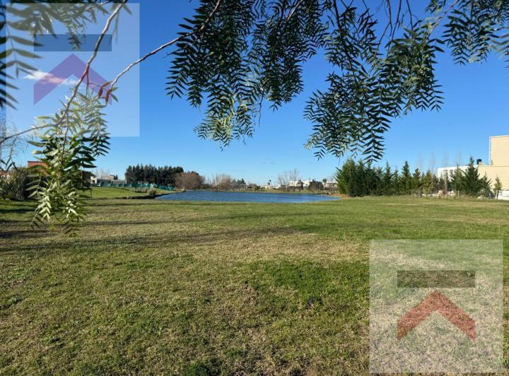 Terreno · 1524m²