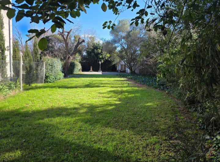 Terreno · 949m²