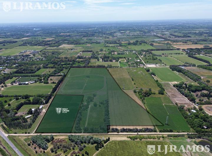 Terreno · 857m²