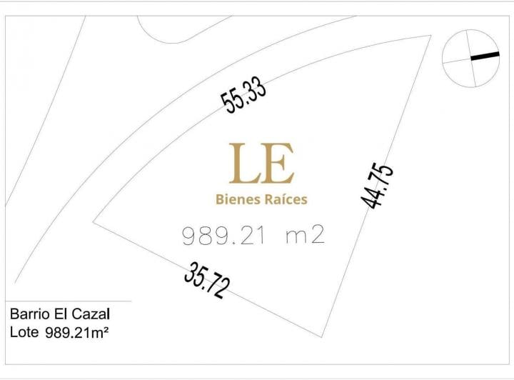 Terreno · 989m²