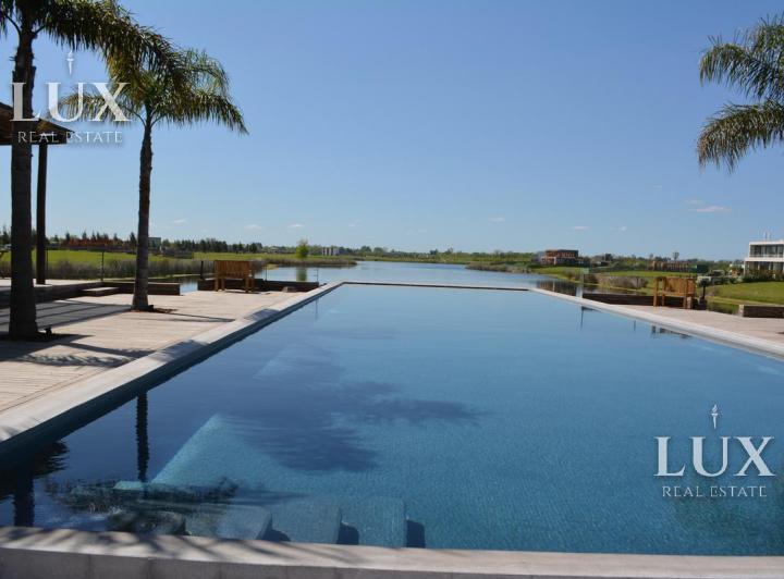 Terreno · 855m²