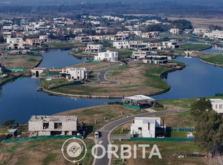 Terreno · 450m²