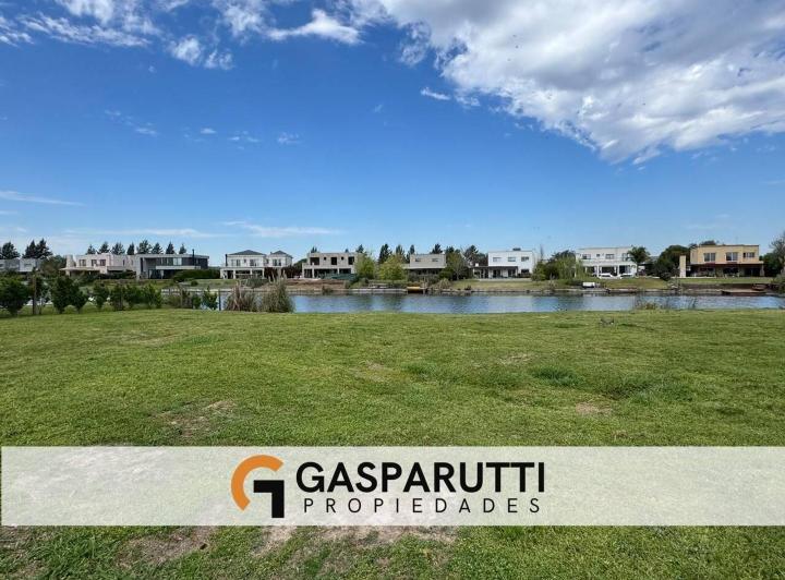 Terreno · 984m²